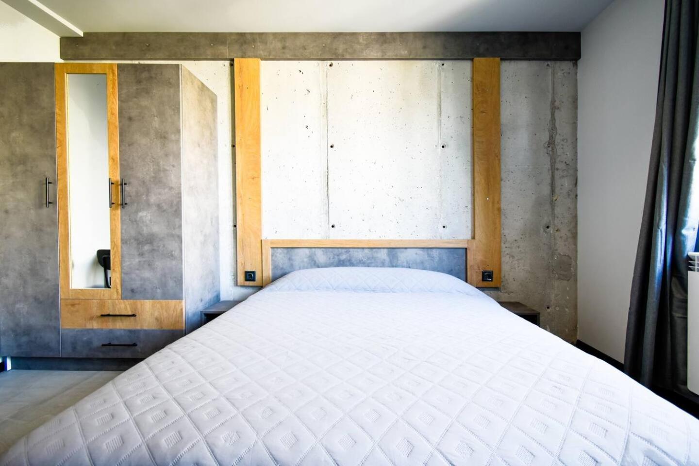 6 Studios 6 Bathrooms 2 Levels Kitchens Sofia Esterno foto